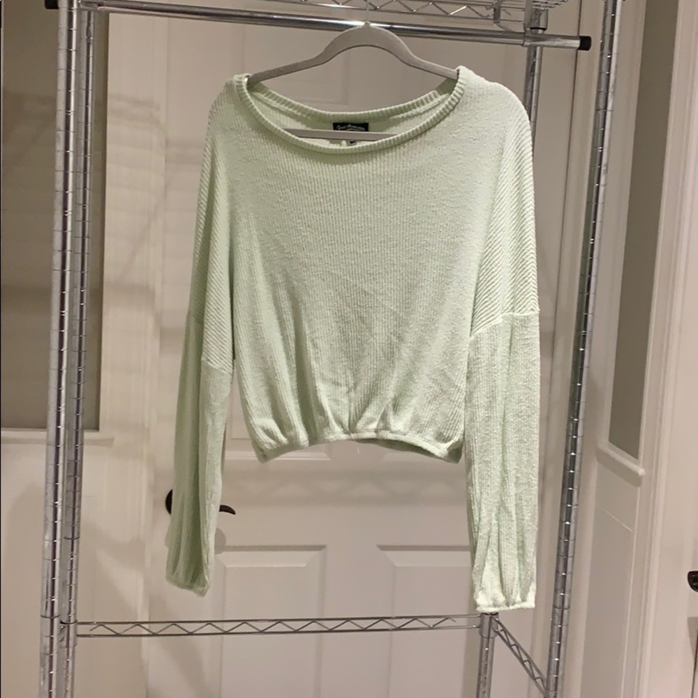 Green comfy crop long sleeve